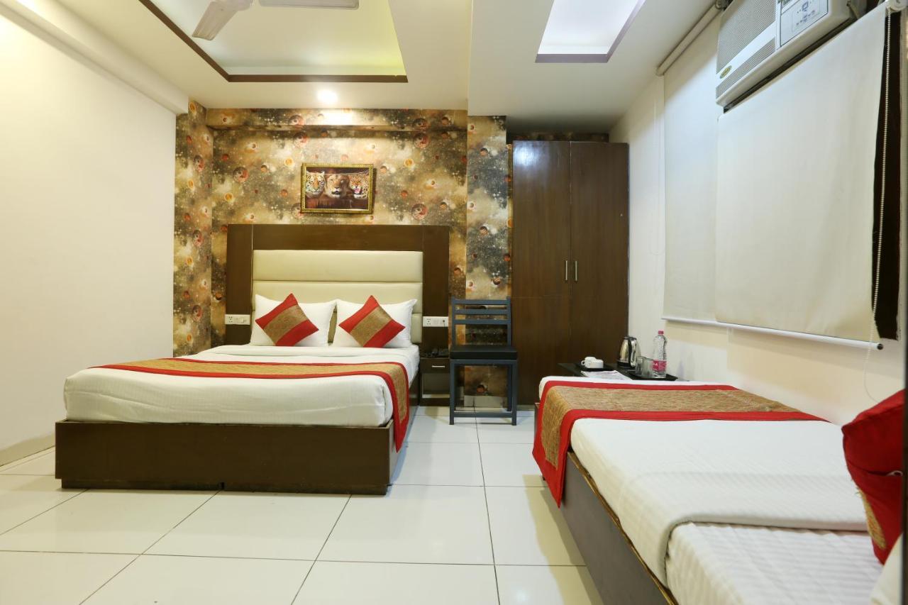 Hotel Qualia Suites At Delhi Airport New Delhi Exteriör bild