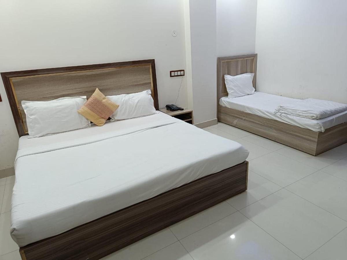 Hotel Qualia Suites At Delhi Airport New Delhi Exteriör bild
