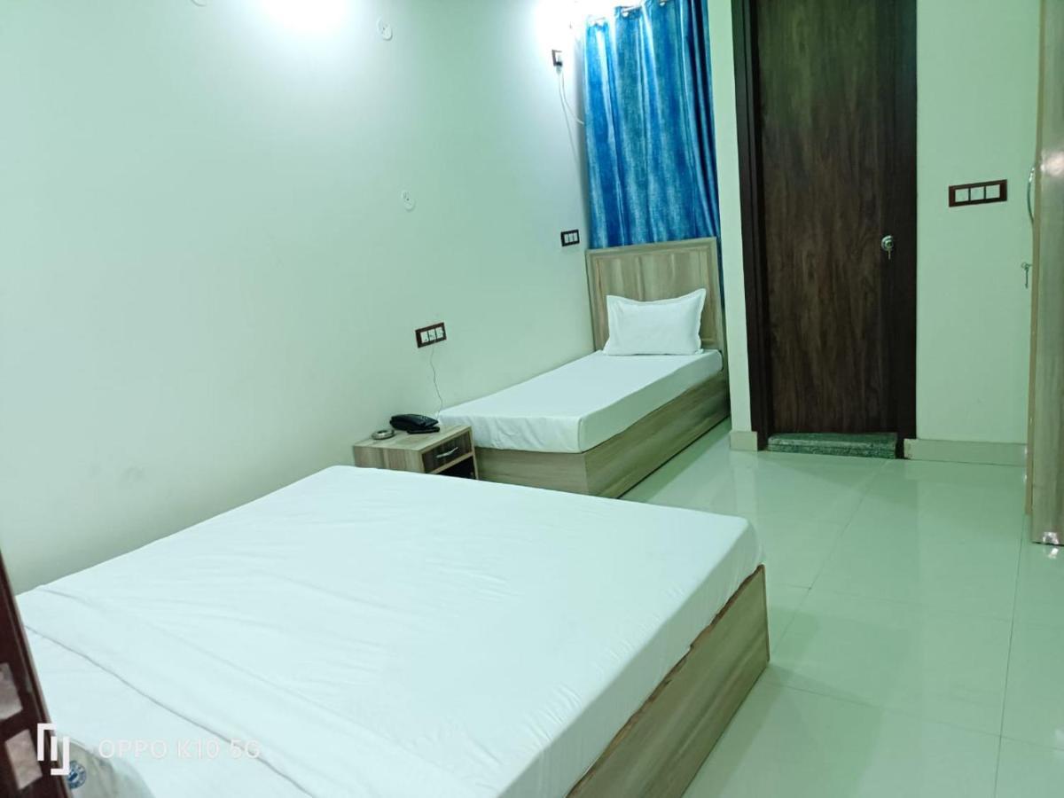 Hotel Qualia Suites At Delhi Airport New Delhi Exteriör bild