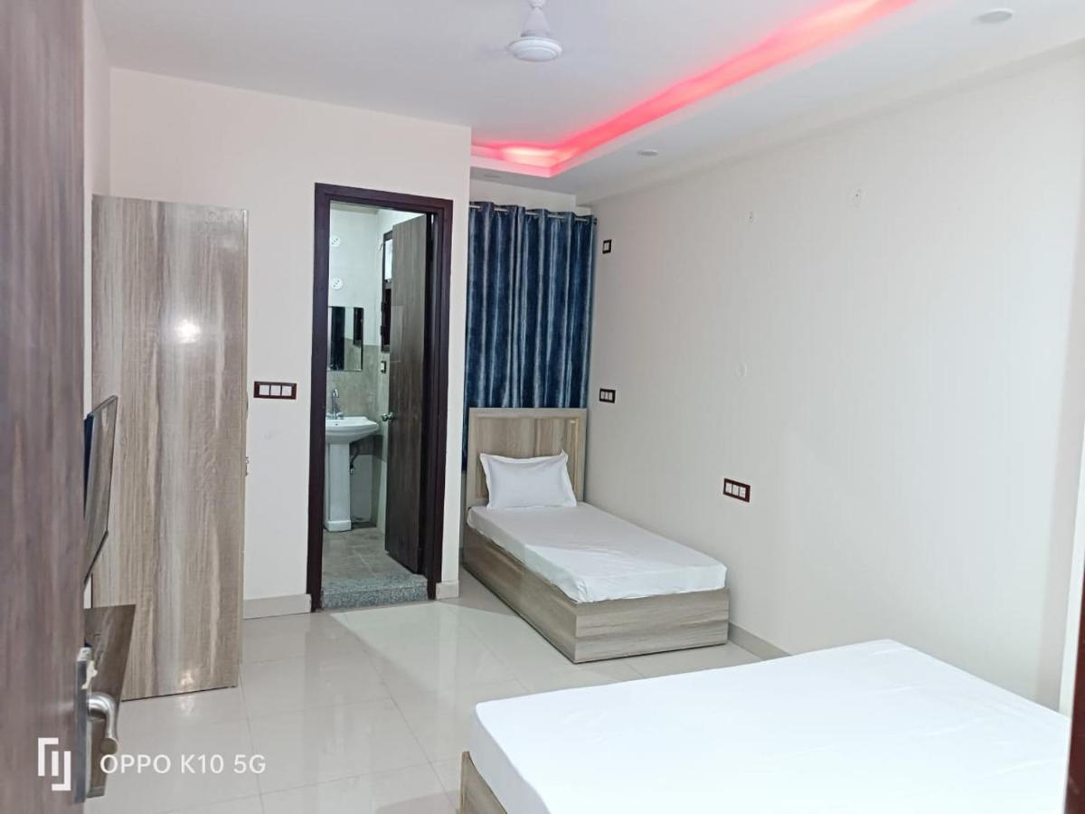 Hotel Qualia Suites At Delhi Airport New Delhi Exteriör bild